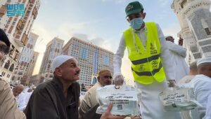iftar packet distribution in haram