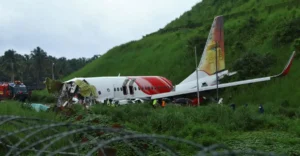 Karippur flight accident