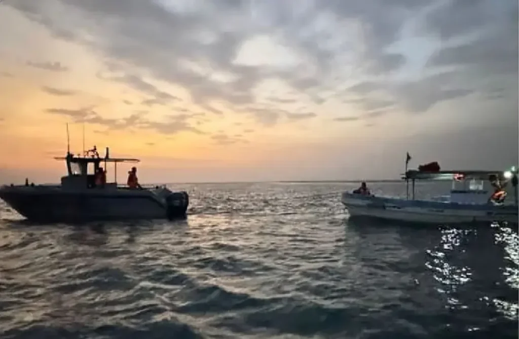 Pravasi boat stuck in the sea rescued saudi border security