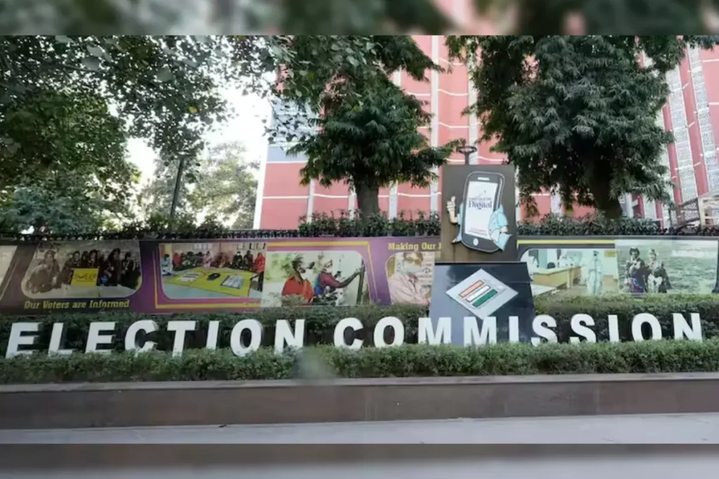 ആരോപണങ്ങൾക്ക് ഒടുവിൽ നടപടി; വോട്ടർ പട്ടികയിൽ തിരുത്തലുകൾക്ക് ഇ-സൈൻ നിർബന്ധമാക്കി തെരഞ്ഞെടുപ്പ് കമ്മീഷൻ