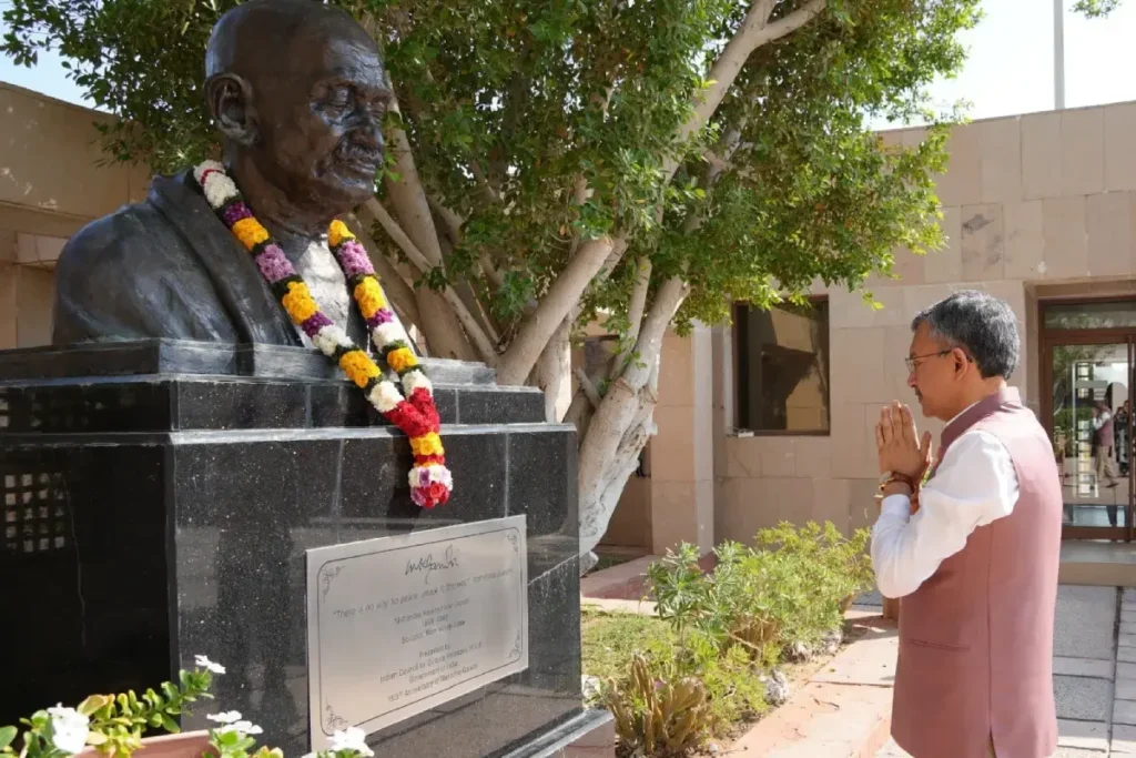 യു.എ.ഇയിലെ ഇന്ത്യന് അംബാസഡറായി ഡോ. ദീപക് മിത്തല് ചുമതലയേറ്റു