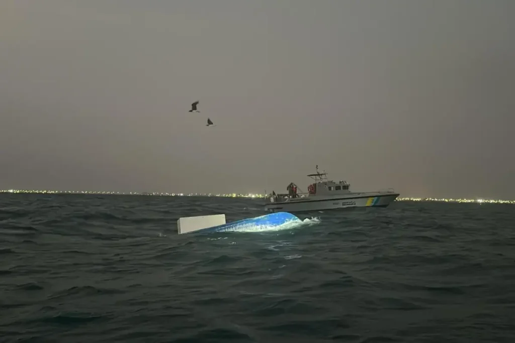 സൗദിയിൽ നടുക്കടലില് ബോട്ട് മറിഞ്ഞു; യാത്രക്കാരെ രക്ഷിച്ചു