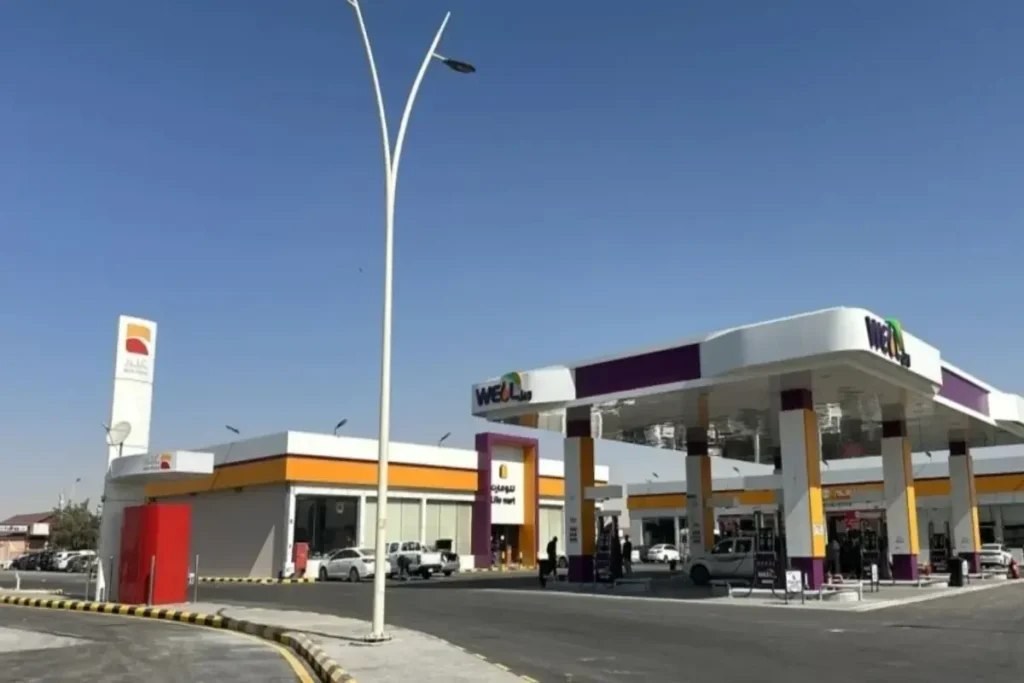 സൗദിയില് എന്ജിന് ഓഫാക്കാത്തവര്ക്കും ശരിയായ ട്രാക്ക് പാലിക്കാത്തവര്ക്കും ഇനി മുതല് ഇന്ധനം ലഭിക്കില്ല