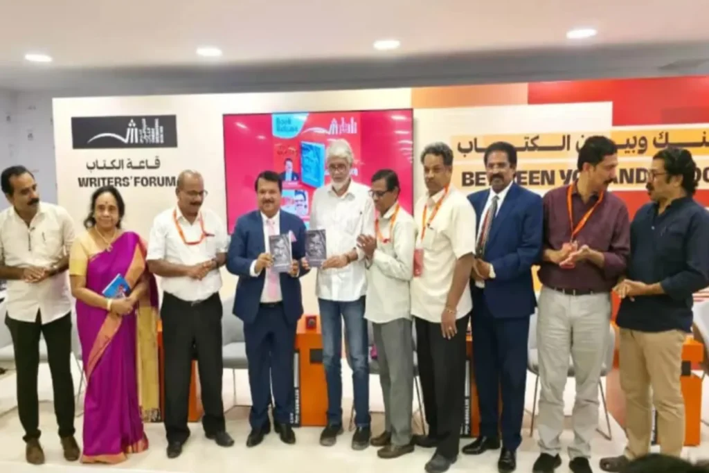 ‘എം.ടി കാലത്തിന്റെ സുകൃതം’; പുസ്തകം പ്രകാശനം ചെയ്തു