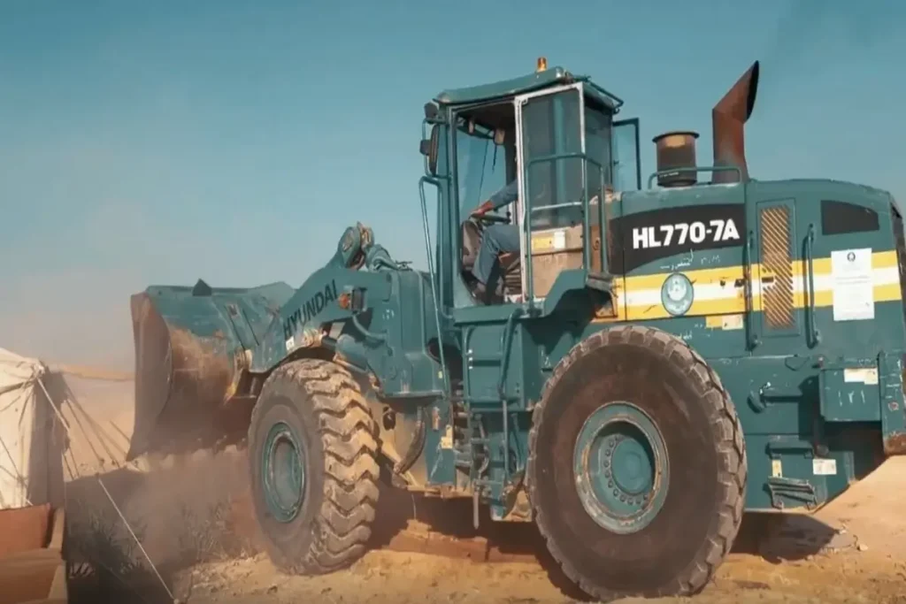 റിയാദില് നൂറിലേറെ അനധികൃത തമ്പുകള് നീക്കം ചെയ്തു