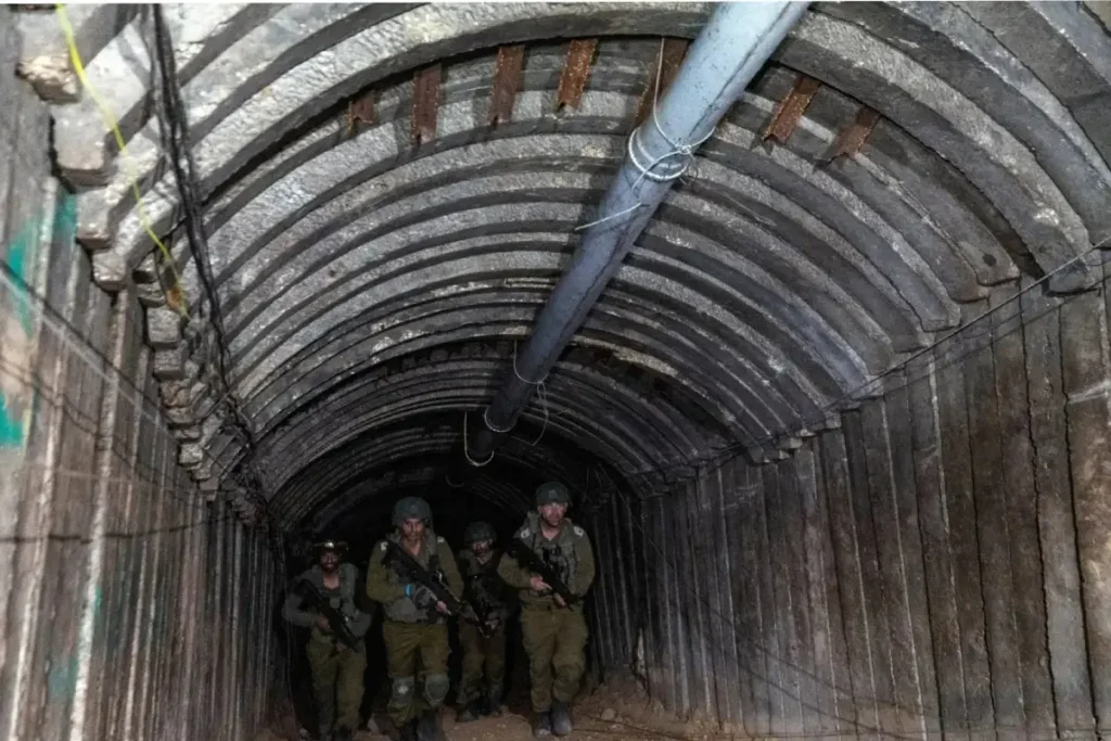 ഗാസയിലെ മുഴുവന് തുരങ്കങ്ങളും നശിപ്പിക്കാന് ഉത്തരവിട്ട് ഇസ്രായില് പ്രതിരോധ മന്ത്രി