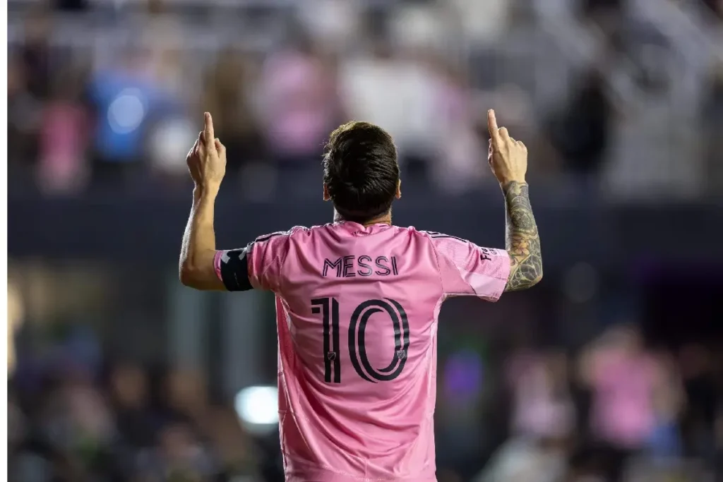 ഗോളടിച്ചും അടിപ്പിച്ചും മെസ്സി, ചരിത്രത്തിൽ 400 അസിസ്റ്റ് സ്വന്തമാക്കുന്ന ആദ്യത്തെ താരം, മയാമി ക്വാർട്ടർ ഫൈനലിൽ