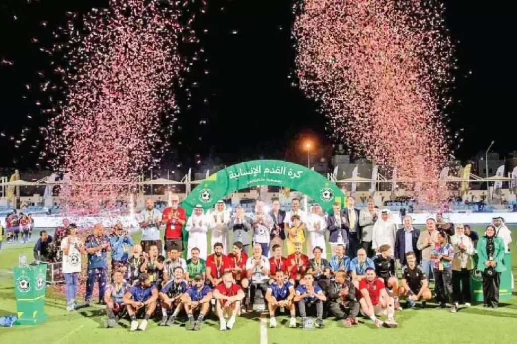 പലസ്തീൻ കുട്ടികൾക്ക് വേണ്ടി പന്തുതട്ടി കുവൈത്ത്, 400 ൽ അധികം കുട്ടികൾ പങ്കെടുത്തു