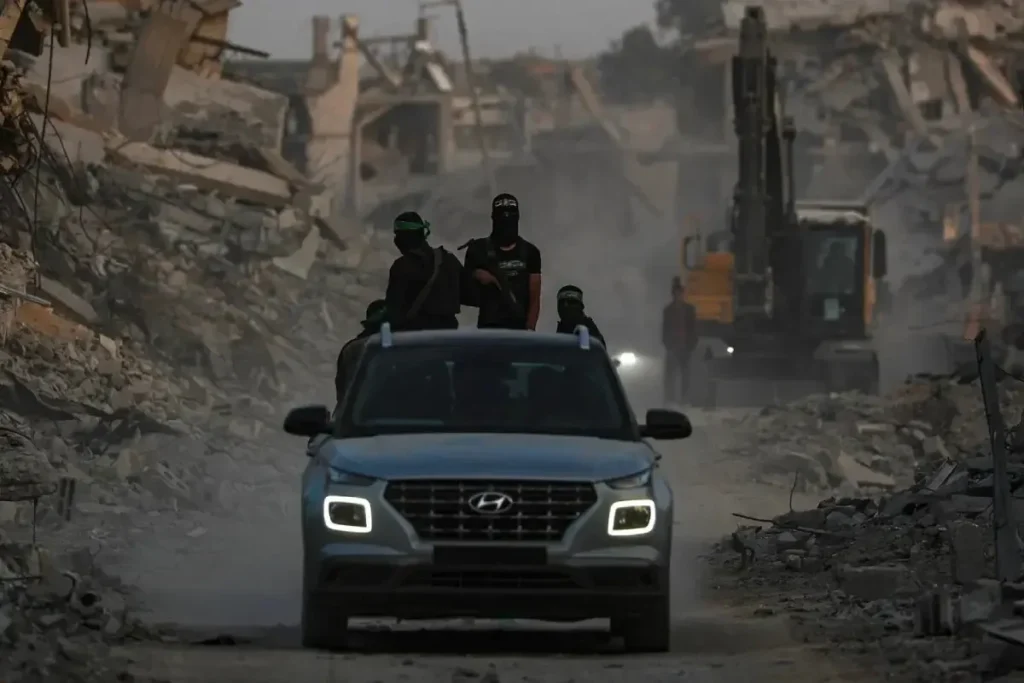 റഫയിലെ പോരാളികള് കീഴടങ്ങില്ലെന്ന് ഹമാസ്