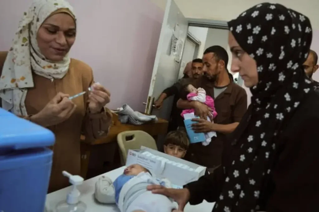 ഗാസയിലെ കുട്ടികള്ക്ക് വാക്സിനേഷന് നല്കാന് ആവശ്യമായ സിറിഞ്ചുകള് ഇസ്രായില് തടയുന്നു: യൂനിസെഫ്