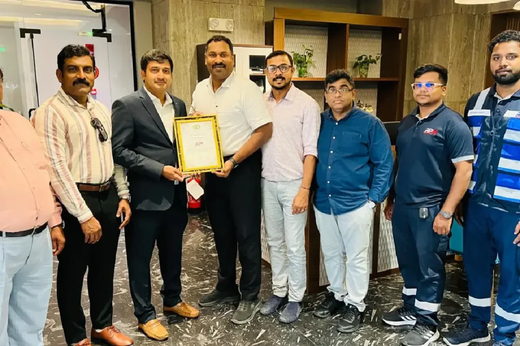 സൗദി റെസ്പോൺസ് പ്ലസ് ഹോൾഡിങ്ങിന് ജിദ്ദ കേരള പൗരാവലിയുടെ ആദരം