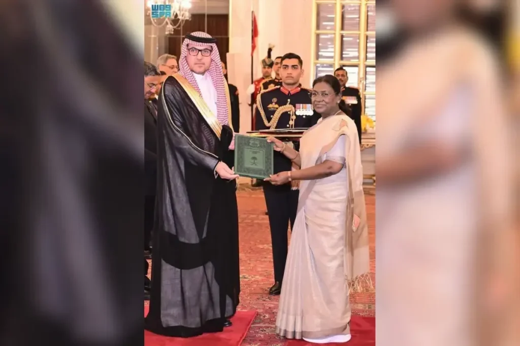ഇന്ത്യയിലെ സൗദി അംബാസഡർ അധികാരപത്രം കൈമാറി Saudi Ambassador in India