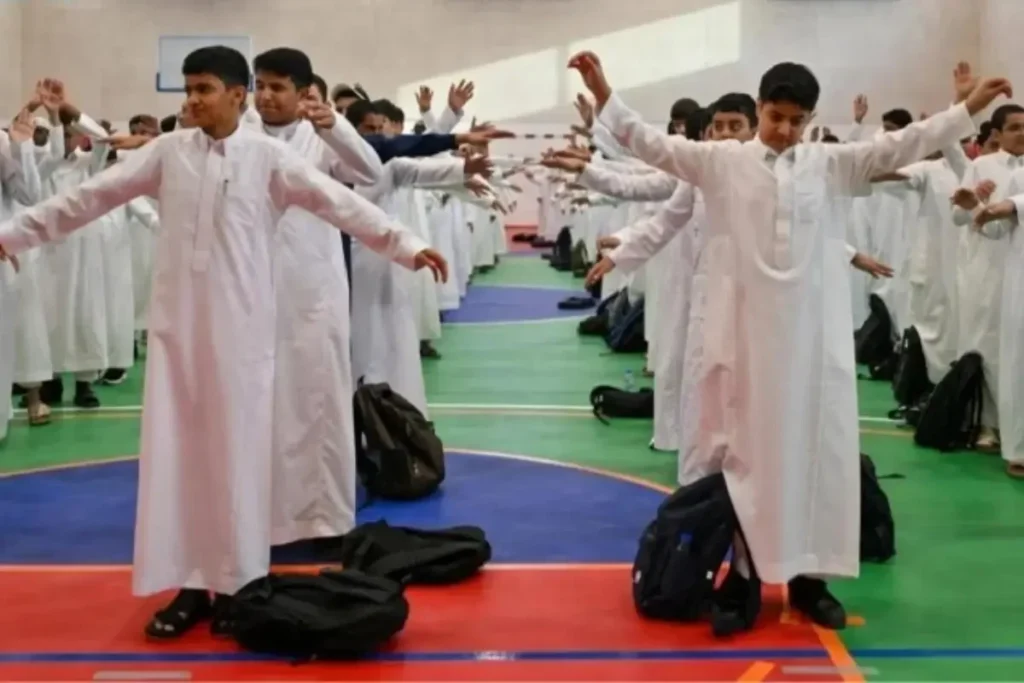 സൗദിയില് മുന്കൂട്ടി അപ്പോയിന്റ്മെന്റ് എടുക്കാതെ രക്ഷിതാക്കള് സ്കൂളുകളില് പ്രവേശിക്കുന്നത് വിലക്കുന്നു