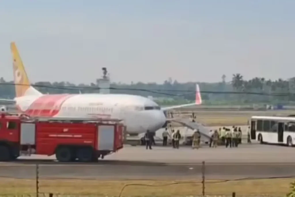 ജിദ്ദ-കോഴിക്കോട് വിമാനത്തിന് കൊച്ചിയില് അടിയന്തര ലാന്ഡിങ്; ടയറുകൾ പൊട്ടി, 160 യാത്രക്കാർ രക്ഷപ്പെട്ടത് തലനാരിഴയ്ക്ക്