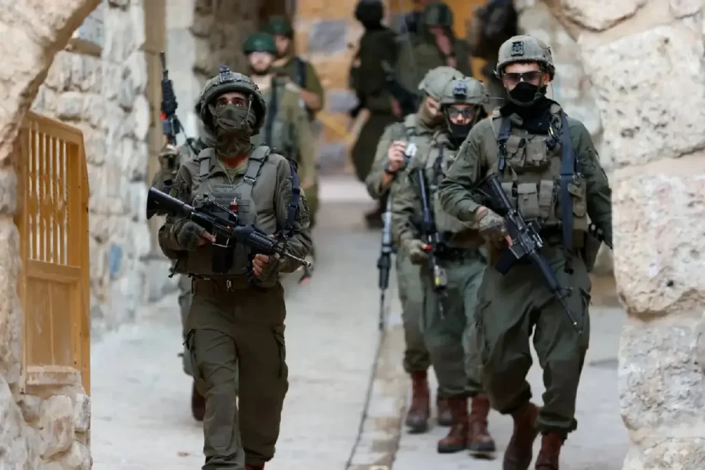 കാര് ഇടിച്ചുകയറ്റി സൈനികരെ അപായപ്പെടുത്താന് ശ്രമിച്ച ഫലസ്തീനിയെ ഇസ്രായില് സൈന്യം കൊലപ്പെടുത്തി