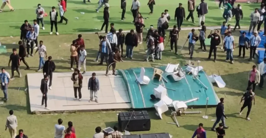 മെസ്സിയെ കാണാൻ കഴിഞ്ഞില്ല, കൊൽക്കത്ത സാൾട്ട് ലേക്ക് സ്റ്റേഡിയത്തിൽ കലാപം; മെസ്സി പരിപാടി തടസ്സപ്പെട്ടു