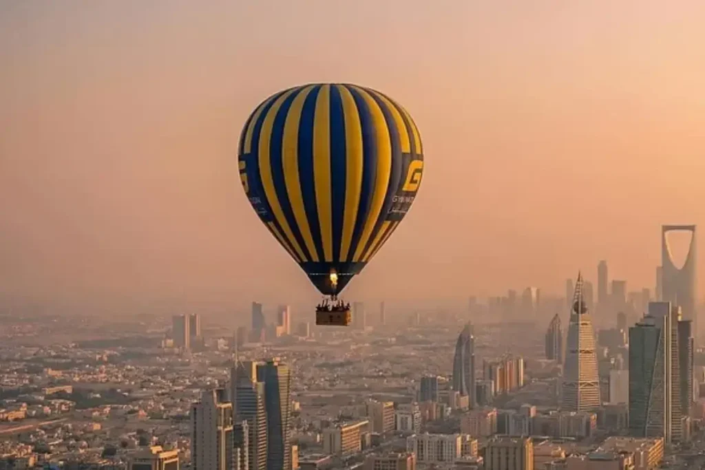 റിയാദിന്റെ മാനത്ത് വ്യായാമം ചെയ്യാന് സ്വപ്നതുല്യ അവസരം