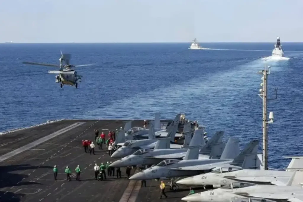 ഇറാനിലേക്ക് വന് സൈനിക സേന നീങ്ങുന്നതായി ട്രംപ്