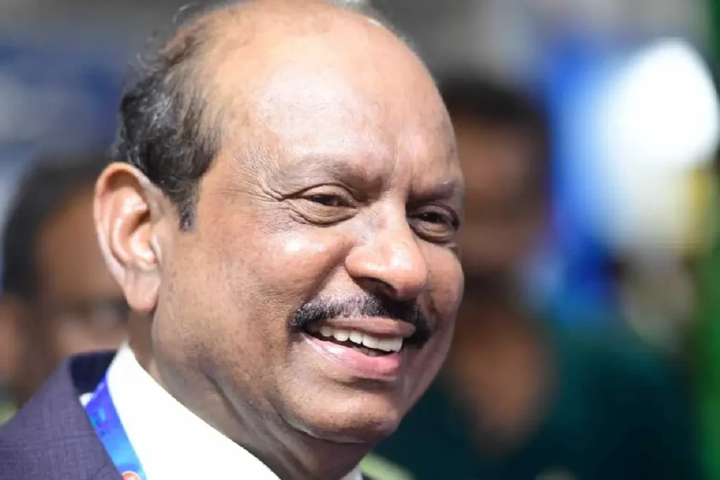 ശശി തരൂരിനെ സിപിഎമ്മിലെത്തിക്കാൻ താൻ ചർച്ച നടത്തിയെന്ന വാർത്ത അടിസ്ഥാനരഹിതമാണെന്ന് എം.എ യൂസഫലി