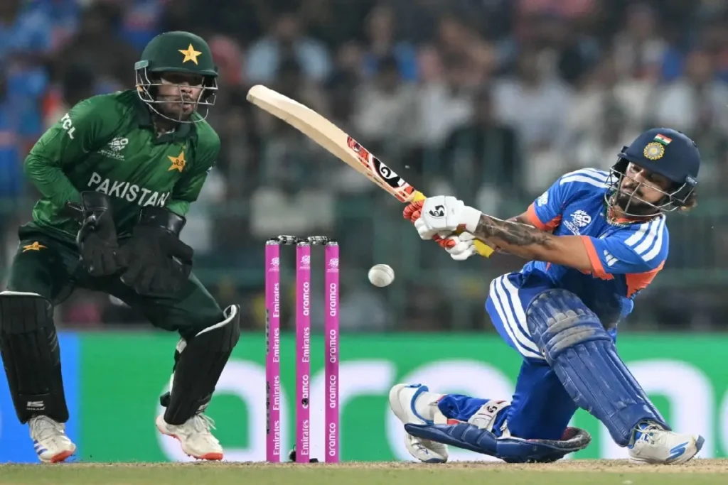 ടി 20 ലോകകപ്പ്; അടിച്ചൊതുക്കി ഇഷാൻ, പാക്കിസ്ഥാനെ തകർത്ത് ഇന്ത്യ