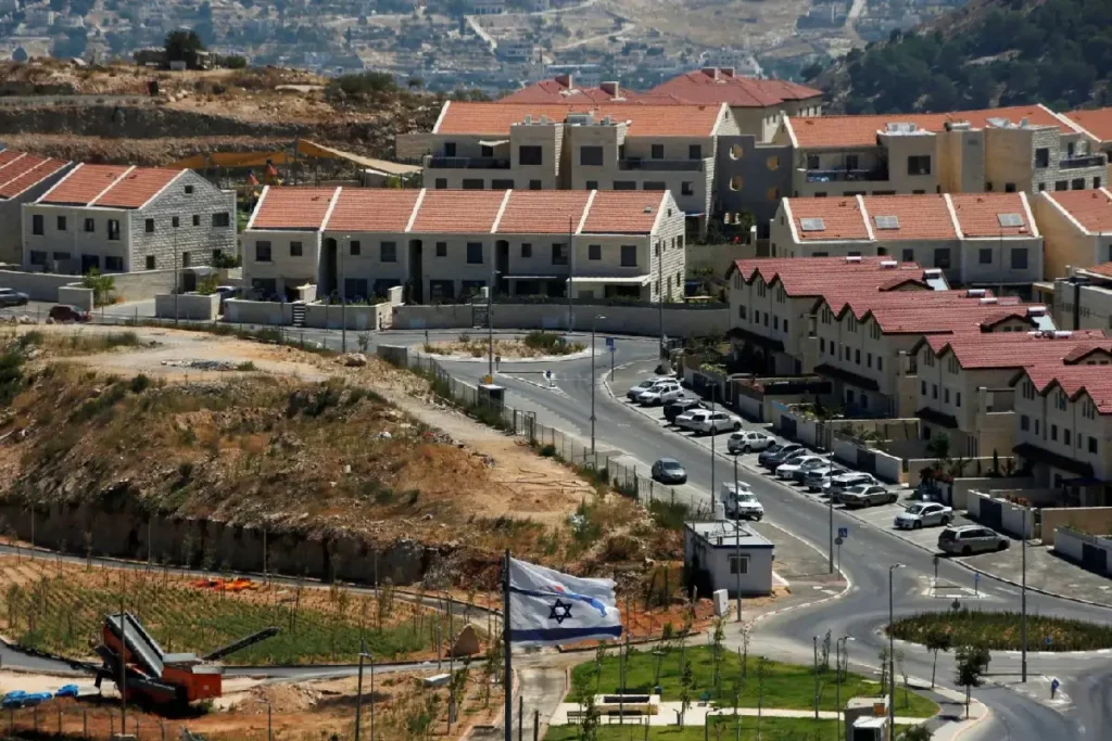 വെസ്റ്റ് ബാങ്ക് ജൂതകുടിയേറ്റ കോളനിയില് അമേരിക്ക പാസ്പോര്ട്ട് സേവനങ്ങള് നല്കുന്നു