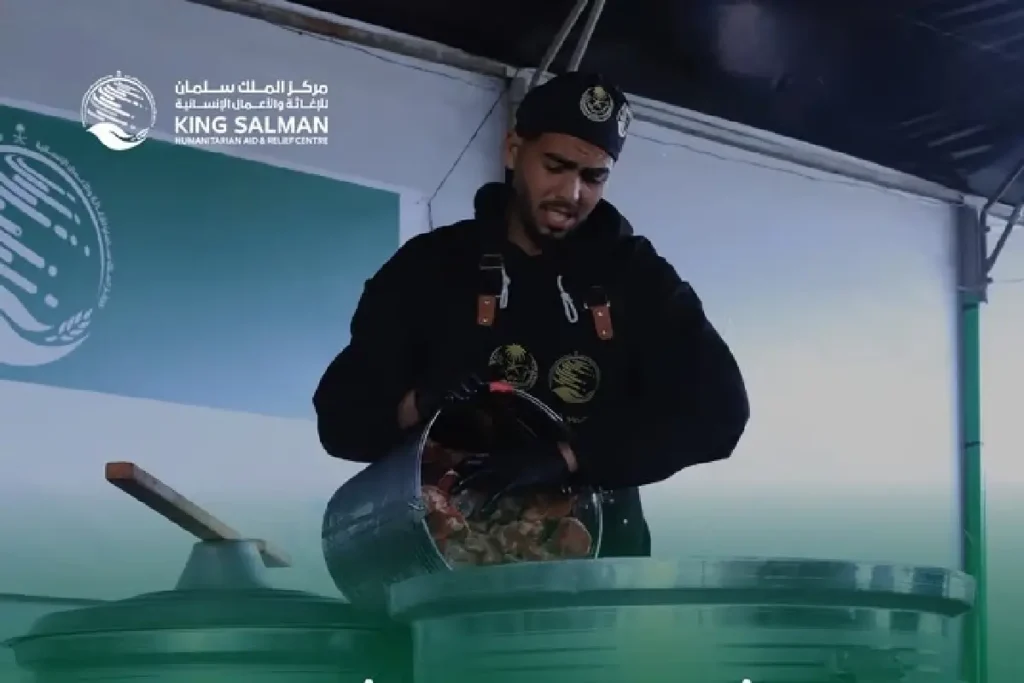 കിംഗ് സല്മാന് സെന്റര് ഗാസയില് സെന്ട്രല് കിച്ചണിന് തുടക്കം; പ്രതിദിനം 24,000 പേര്ക്ക് ഭക്ഷണം വിതരണം ചെയ്യും