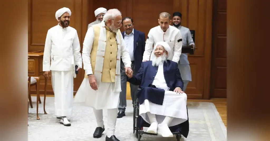 മോഡിയുമായി കാന്തപുരം കൂടിക്കാഴ്ച നടത്തി; കേരള യാത്രക്കിടെ ലഭിച്ച നിവേദനങ്ങൾ പ്രധാനമന്ത്രിക്ക് കൈമാറി