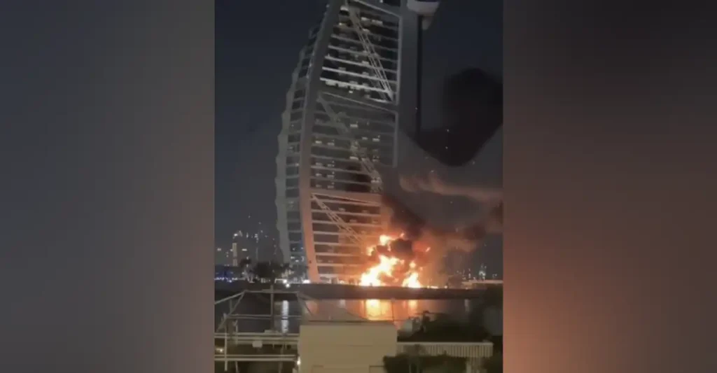 ദുബായിലെ ബുർജ് അൽ അറബിലും പാം ജുമൈറയിലും ഇറാന്റെ മിസൈലാക്രമണം