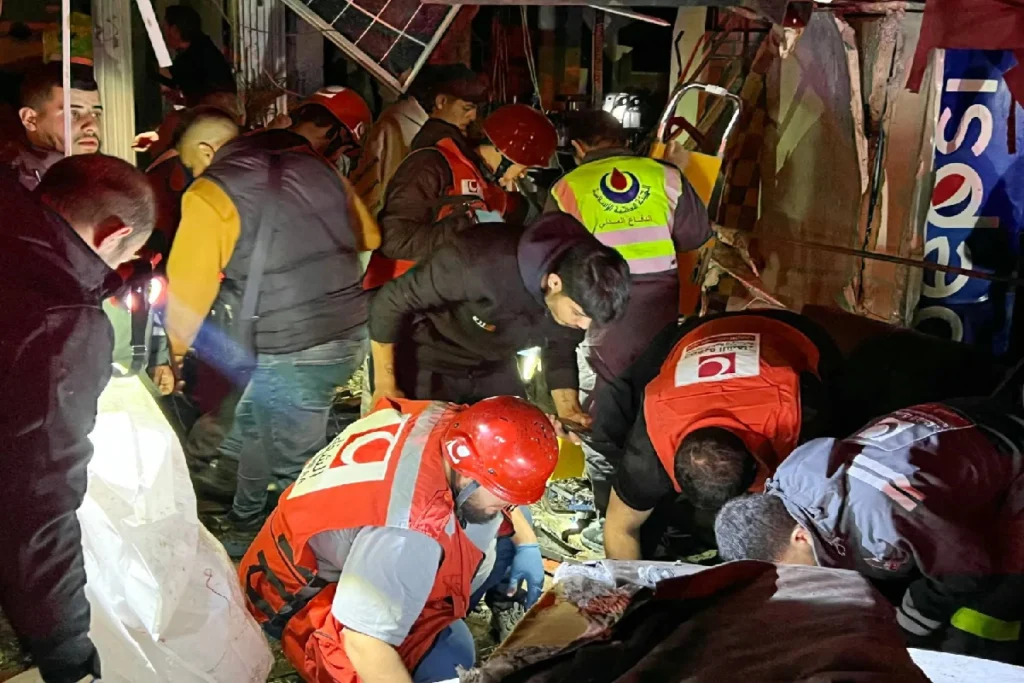 തെക്കന് ലെബനോനില് ഇസ്രായില് വ്യോമാക്രമണത്തില് എട്ട് പേര് കൊല്ലപ്പെട്ടു