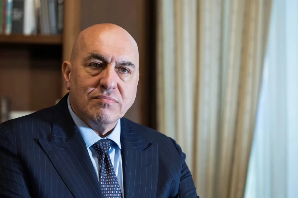 സ്പെയിനിന് പിന്നാലെ വ്യോമാതിർത്തി നിഷേധിച്ച് ഇറ്റലിയും