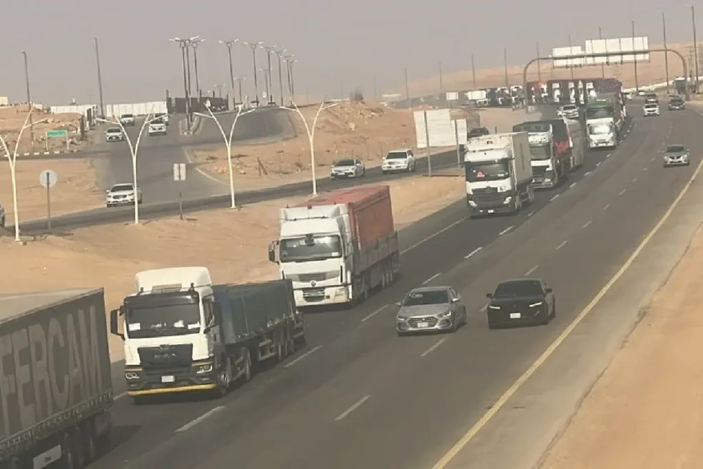 സൗദിയിൽ നിന്ന് അയൽ രാജ്യങ്ങളിലേക്കുള്ള ചരക്ക് നീക്കത്തിൽ ഗണ്യമായ വർധന