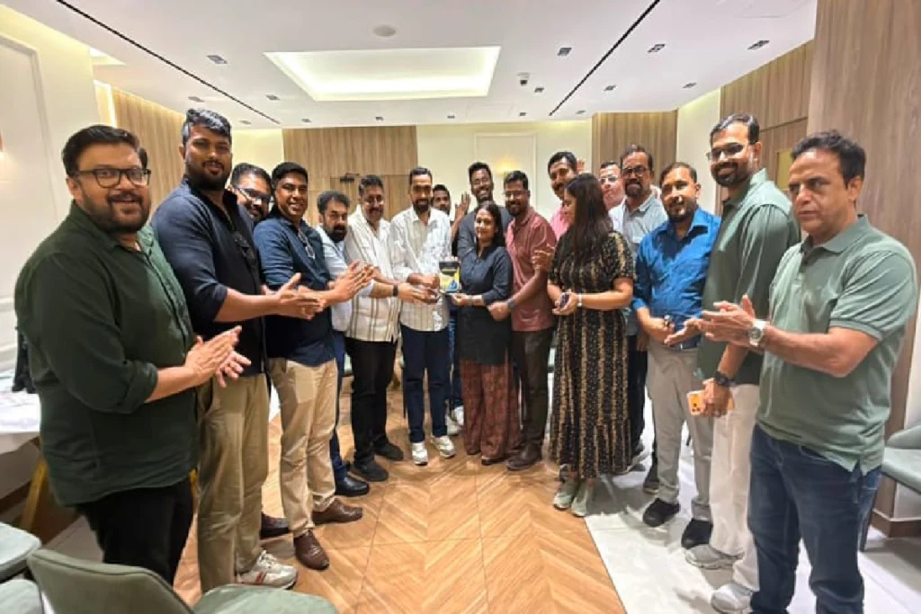 മാധ്യമ പ്രവർത്തകൻ സാലിഹ് കോട്ടപ്പള്ളിക്ക് യാത്രയയപ്പ് നൽകി
