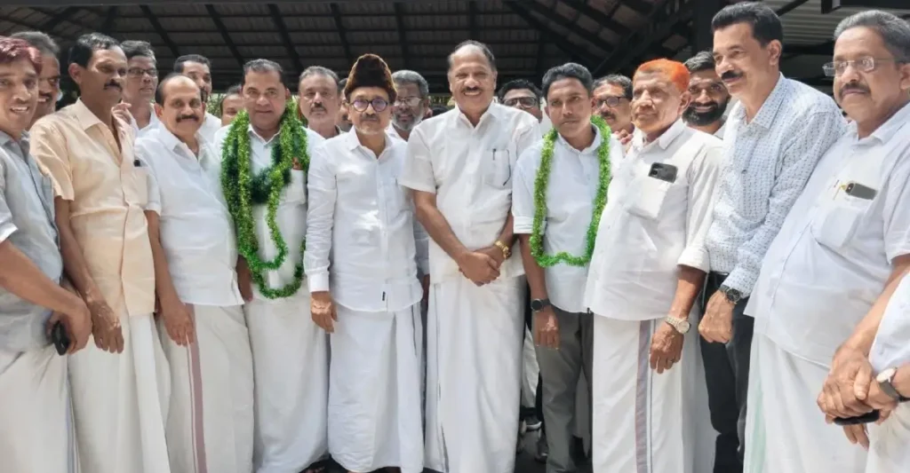 ജിദ്ദയിലെ പ്രവാസി വ്യവസായിയും കൊണ്ടോട്ടി മണ്ഡലത്തിലെ മുൻ എൽ.ഡി.എഫ് സ്ഥാനാർത്ഥിയുമായിരുന്ന സുലൈമാൻ ഹാജി ലീഗിൽ