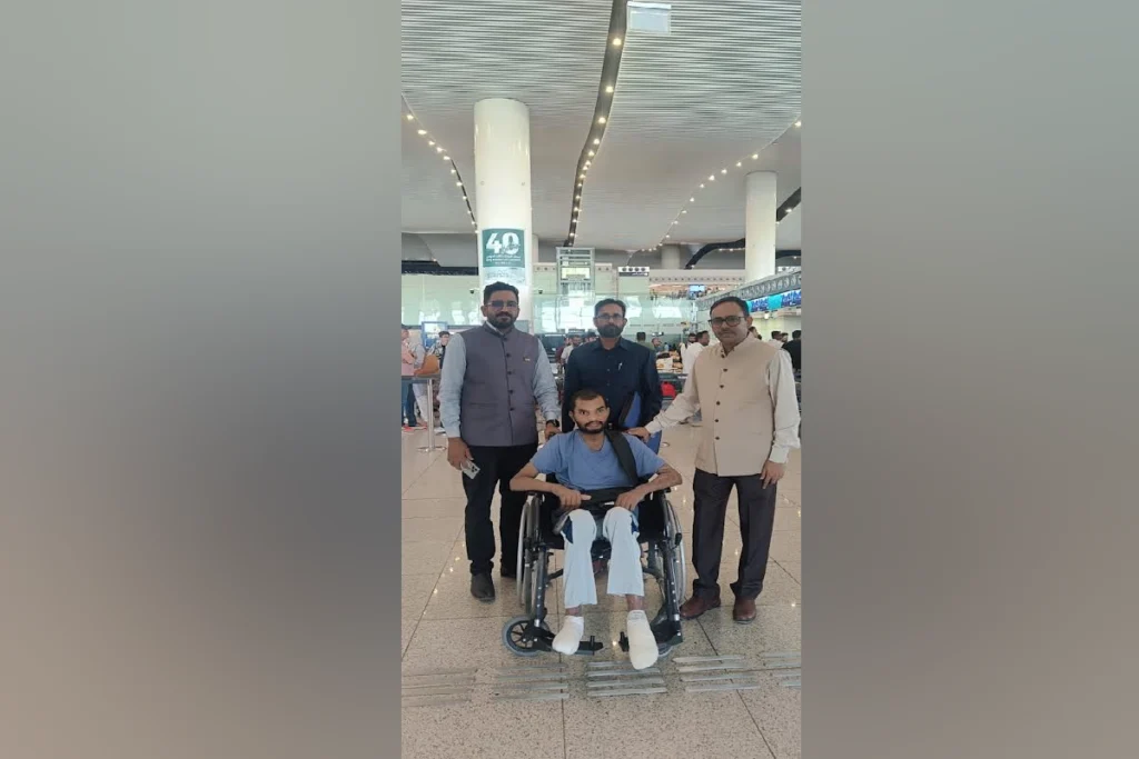 ഇറാന് മിസൈല് അവശിഷ്ടം പതിച്ച് പരിക്കേറ്റ യു.പി. സ്വദേശി നാട്ടിലേക്ക് മടങ്ങി