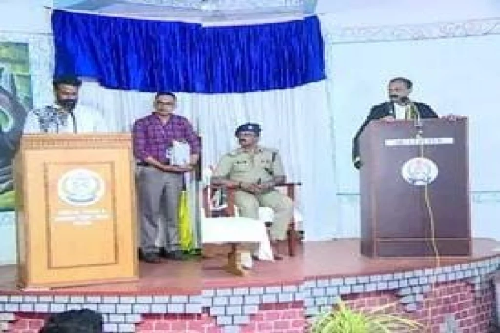 സംസ്ഥാന ചരിത്രത്തിൽ ആദ്യം; ജയിലിൽ വെച്ച് സത്യപ്രതിജ്ഞ ചെയ്ത് ബിജെപി കൗൺസിലർ ആർ സുഗതൻ