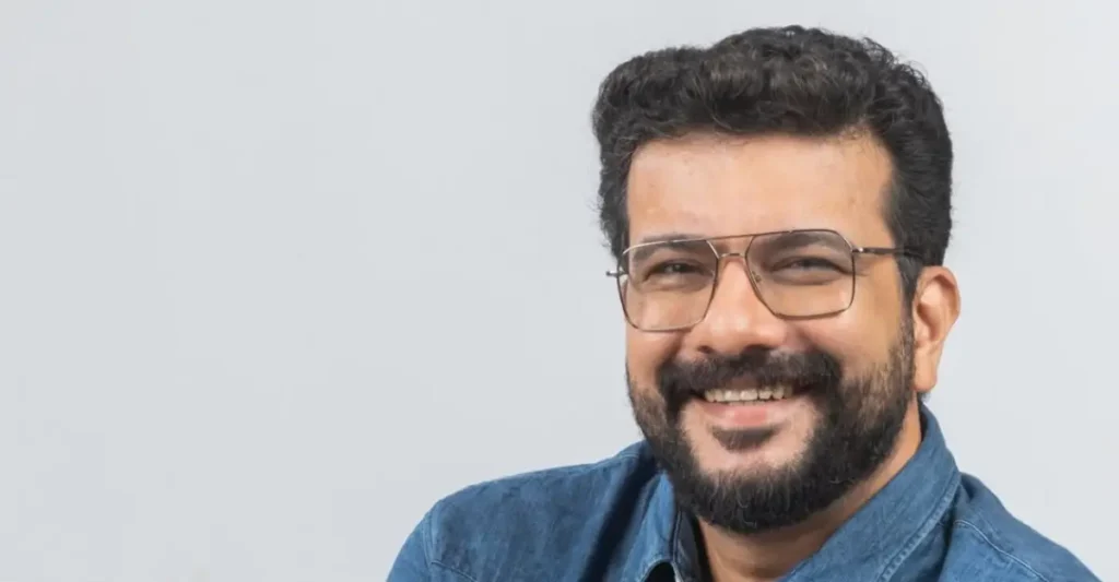 കോടതി കയറ്റാനില്ല, കടിച്ചുതൂങ്ങാനുമില്ല’; ‘അമ്മ’ അഡ്ഹോക് കമ്മിറ്റി കൺവീനർ സ്ഥാനം രമേഷ് പിഷാരടി രാജിവെച്ചു; ഓഡിയോ പുറത്തുവിട്ടതിൽ വേദന