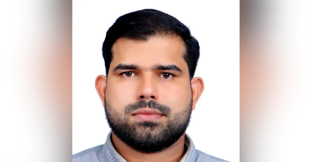 സി.പി.എം മലപ്പുറം മുൻ ജില്ലാ സെക്രട്ടറി ഇ.എൻ മോഹൻദാസിന്റെ മകൻ ഹോട്ടൽ മുറിയിൽ മരിച്ച നിലയിൽ