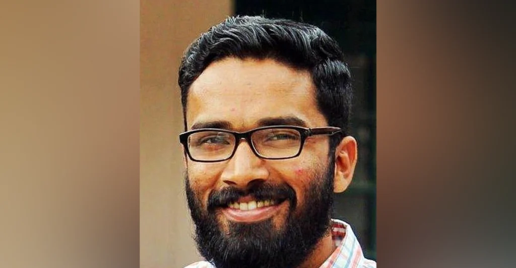 കൊലയാളി എന്റെ മകൾക്ക് സമ്മാനം നൽകേണ്ട, കോഴിക്കോട്ട് ശ്രീറാം വെങ്കിട്ടരാമനെതിരെ രക്ഷിതാവിന്റെ പ്രതിഷേധം