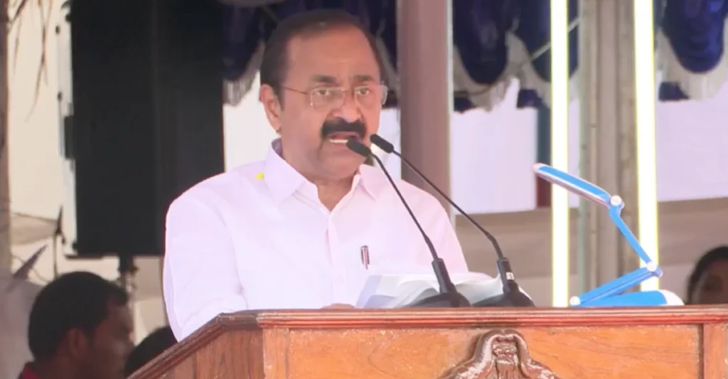 തലസ്ഥാനത്തെ സ്വാതന്ത്ര്യദിനാഘോഷം: മുഖ്യമന്ത്രിയുടെ പരിപാടിയിൽ നിന്ന് വന്ദേമാതരം ഒഴിവാക്കി കേരള സർക്കാർ
