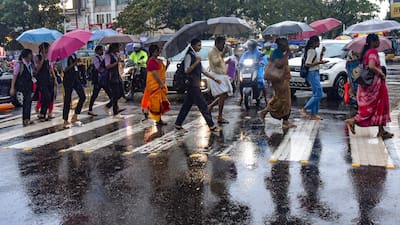 ഇന്ന് മുതല് മഴ വീണ്ടും ശക്തമാവും; ഏഴ് ജില്ലകളില് ഓറഞ്ച് അലര്ട്ട്, അഞ്ച് താലൂക്കുകളില് അവധി
