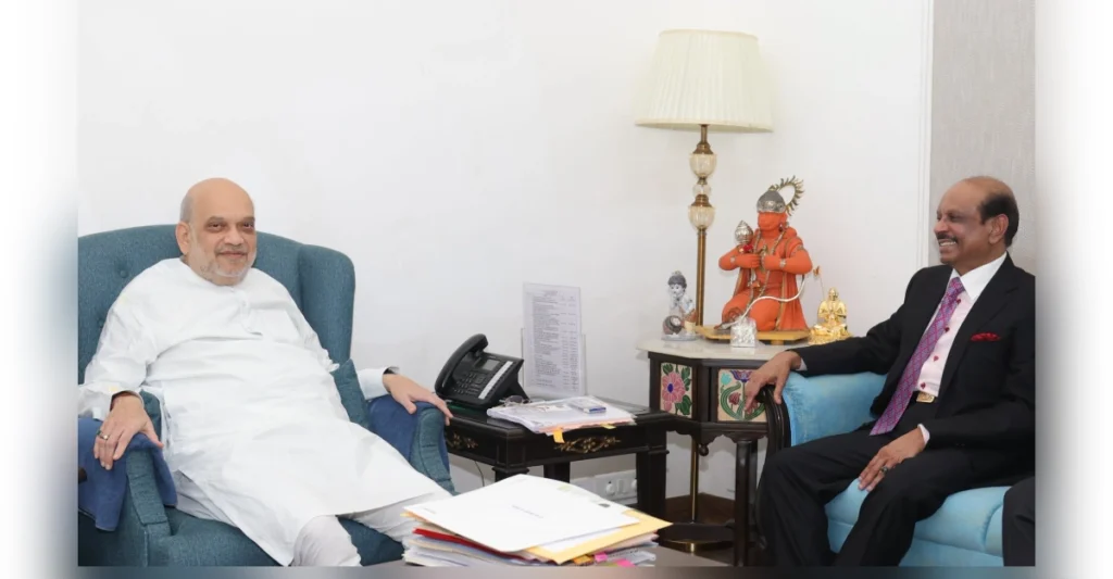 ഗുജറാത്തിൽ ലുലുവിന്റെ പുതിയ ഷോപ്പിംഗ് മാൾ: കേന്ദ്ര ആഭ്യന്തര മന്ത്രി അമിത് ഷായുമായി കൂടിക്കാഴ്ച നടത്തി എം.എ യൂസഫലി