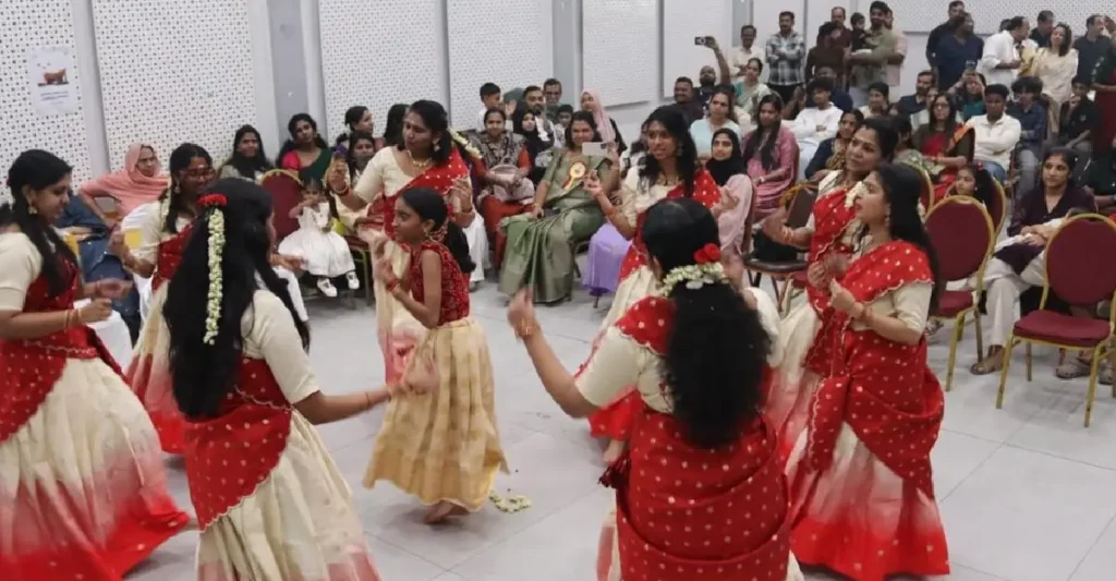 പുല്ലൂറ്റ് ഫ്രണ്ട്സ് ഓണ നിലാവ് സംഘടിപ്പിച്ചു