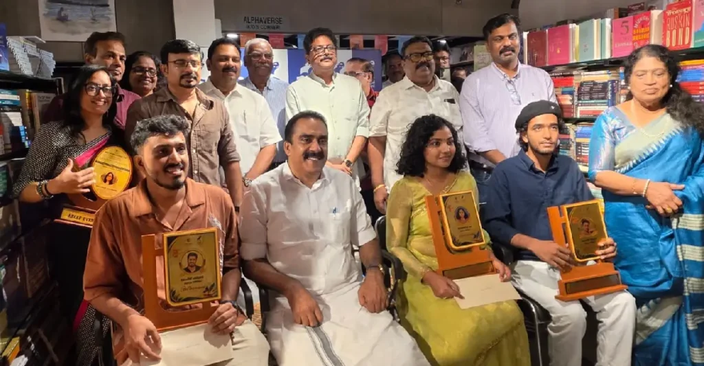 പ്രൊഫ. വർഗീസ് ഉമ്മൻ സ്മാരക കഥാ മത്സര വിജയികൾക്ക് പുരസ്കാര വിതരണം നടത്തി