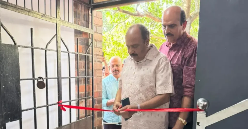 ‘ദൃശ്യവിസ്മയം’ ചിത്രകലാ പ്രദർശനത്തിന് തൃശൂരിൽ തുടക്കമായി